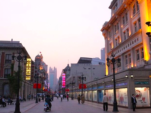 城市街道开云线上平台