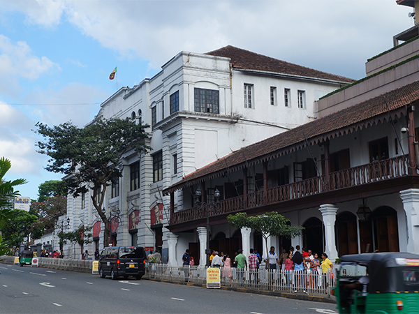 城市街道开云线上平台
